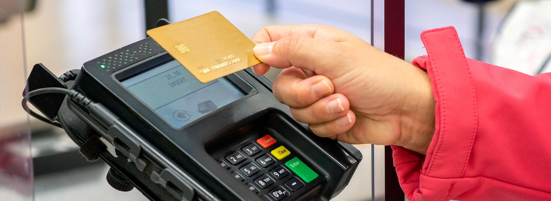 Card Issuing Team Choosing The Right Card Issuance Strategy | Insights | Worldpay